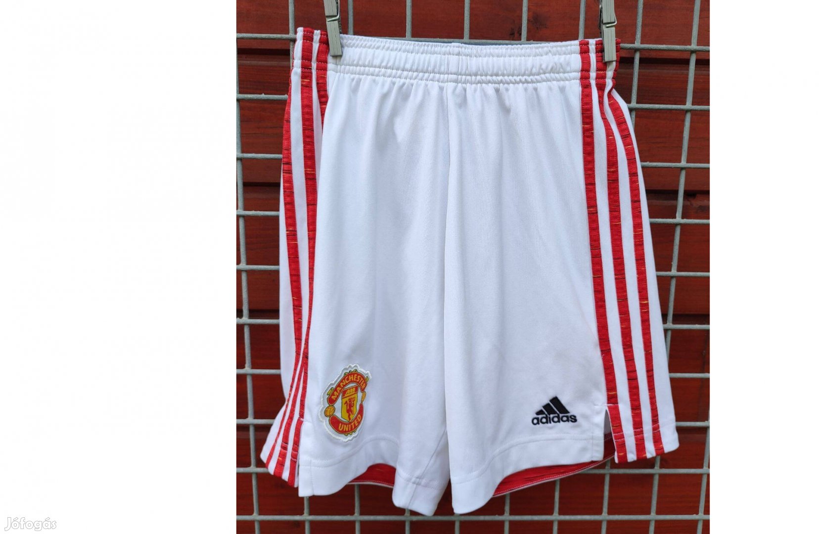 Manchester United eredeti adidas fehér gyerek rövid nadrág (M, 152)