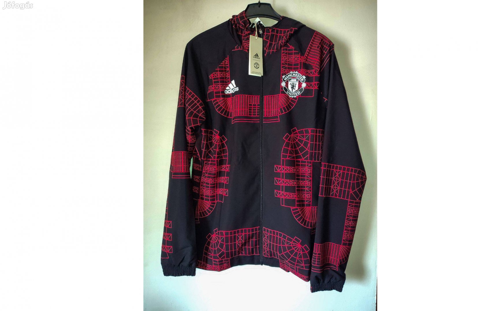 Manchester United eredeti adidas fekete széldzseki