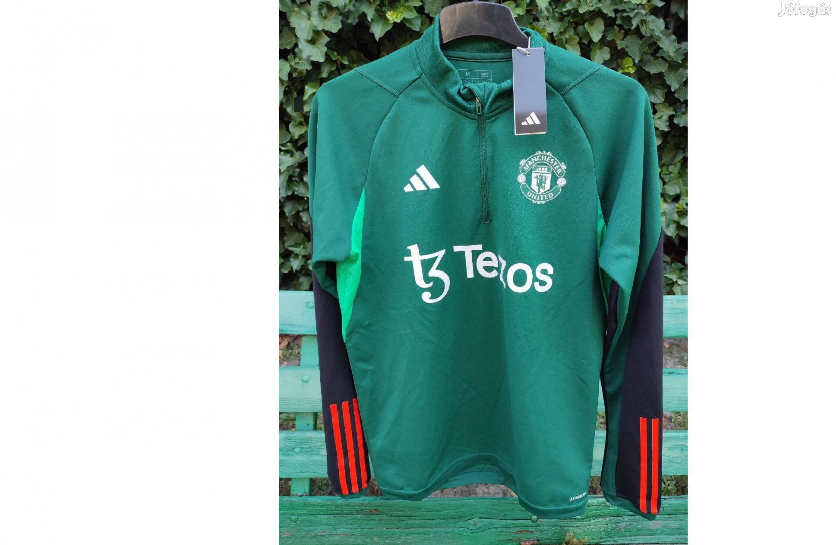 Manchester United eredeti adidas zöld cipzáras nyakú felső (M)