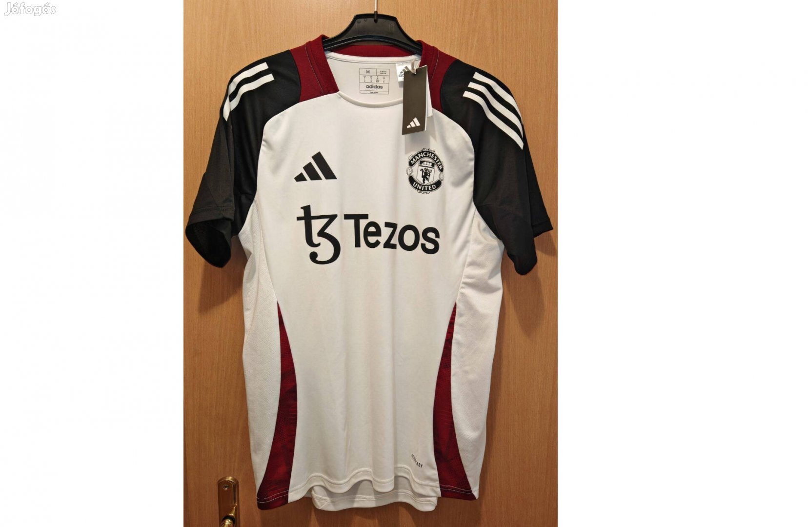 Manchester United fehér bordó fekete eredeti adidas 24-25 edzőmez