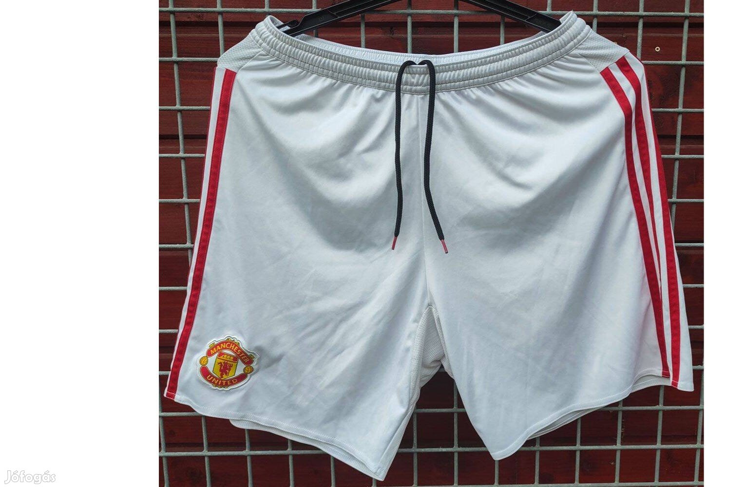 Manchester United fehér eredeti adidas rövid nadrág (M)