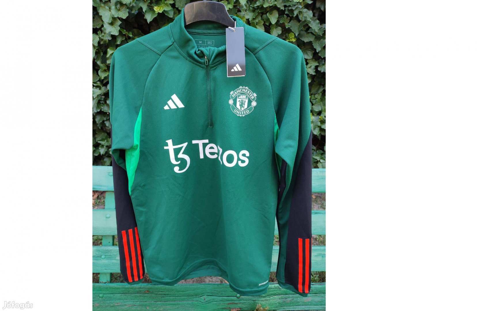 Manchester United zöld eredeti adidas cipzáras nyakú felső (M)