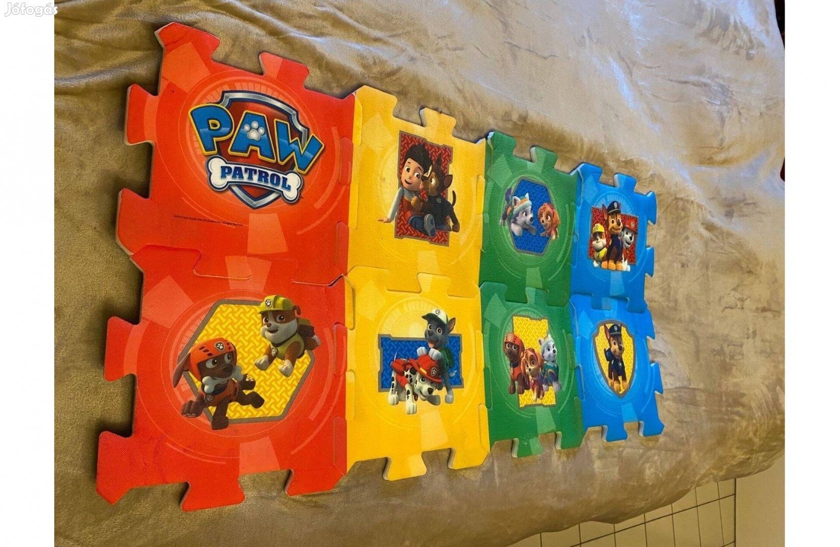 Mancs Őrjárat habszivacs szőnyeg