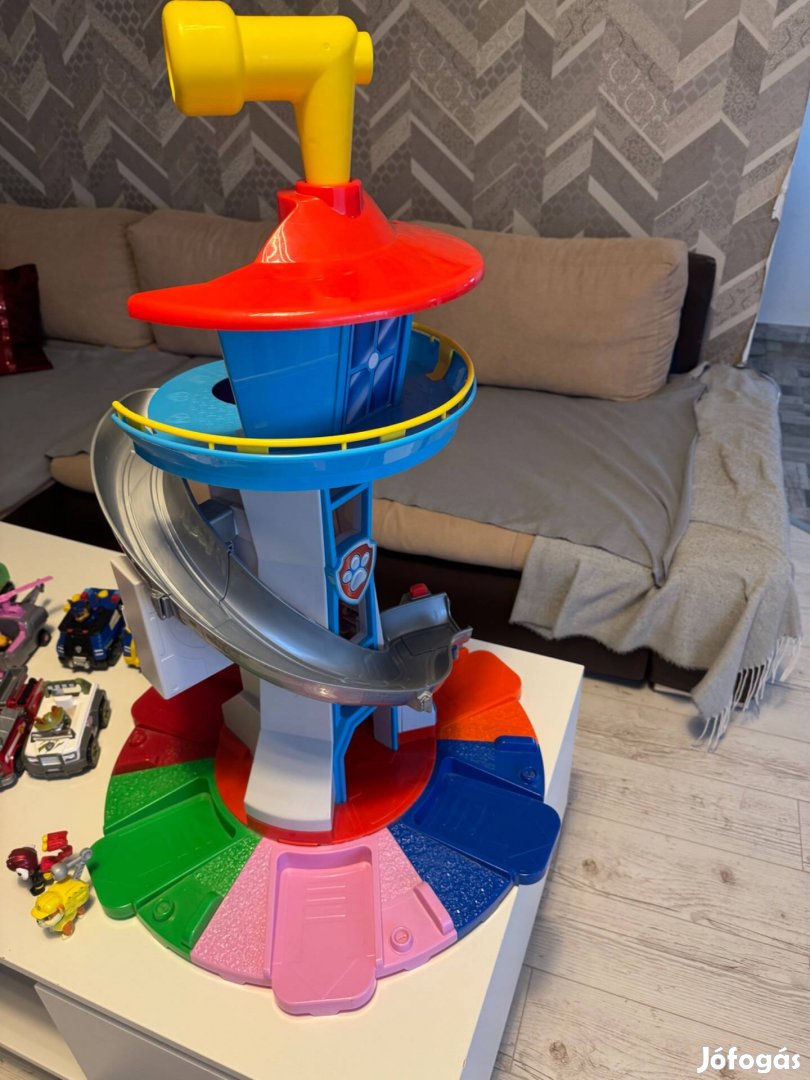 Mancs őrjárat torony minden kiegészítővel