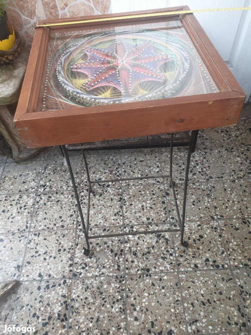 Mandala lapos régi kovácsoltvas asztal 40X40X73cm eladó!