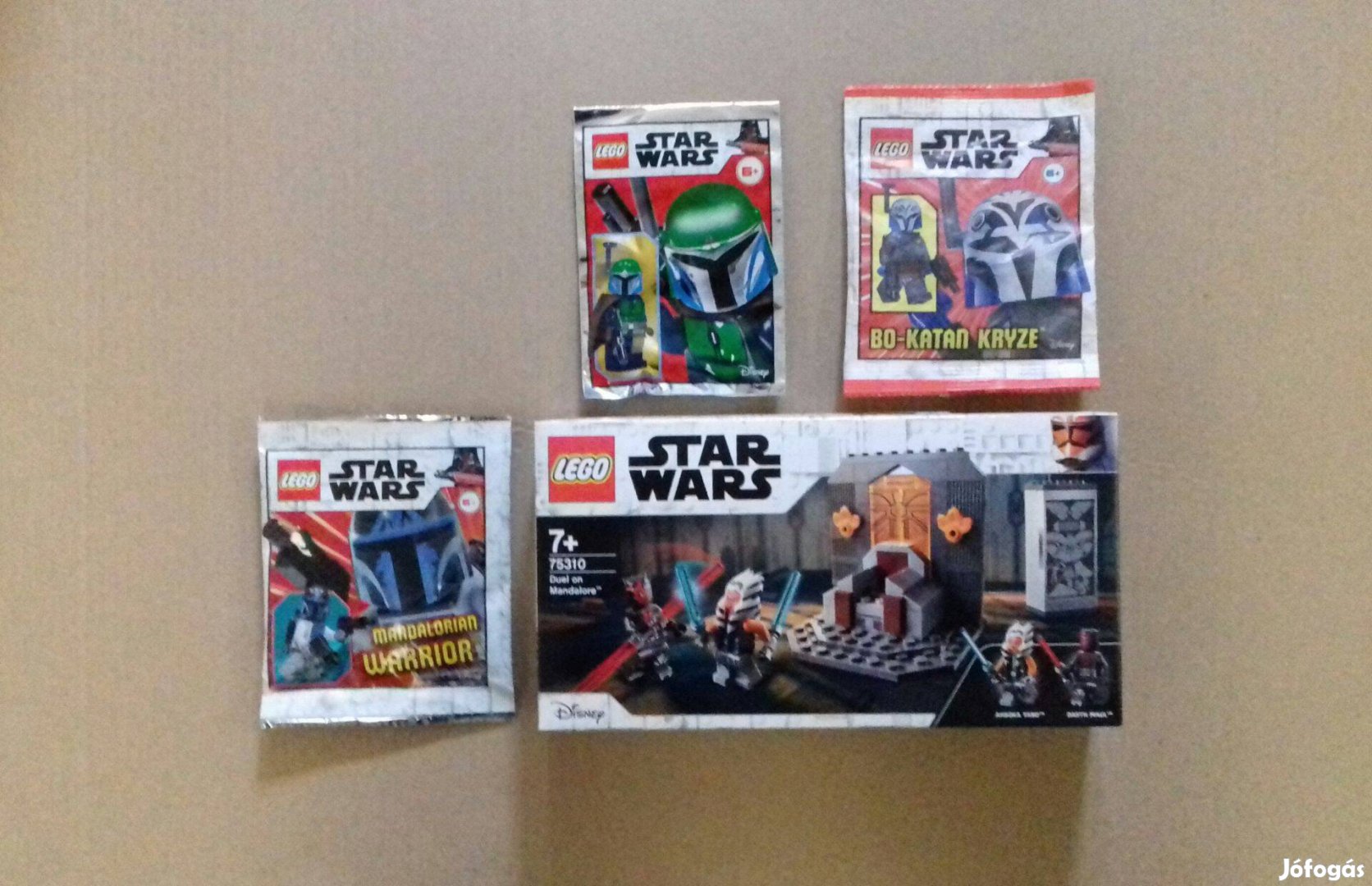 Mandalorian bontatlan Star Wars LEGO 75310 Bo-Katan +2 minifigura Foxá