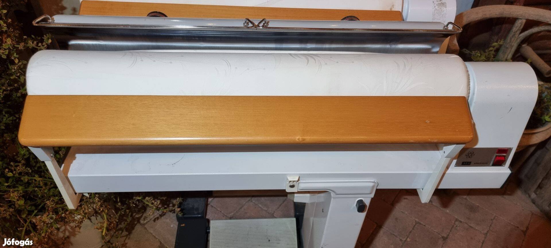 Mángorló 85 cm vasaló gép