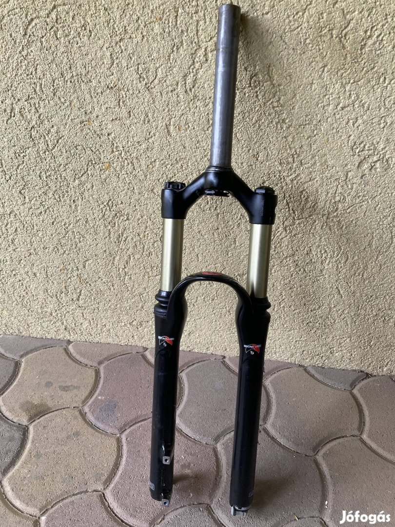 Manitou black teleszkóp 26-os