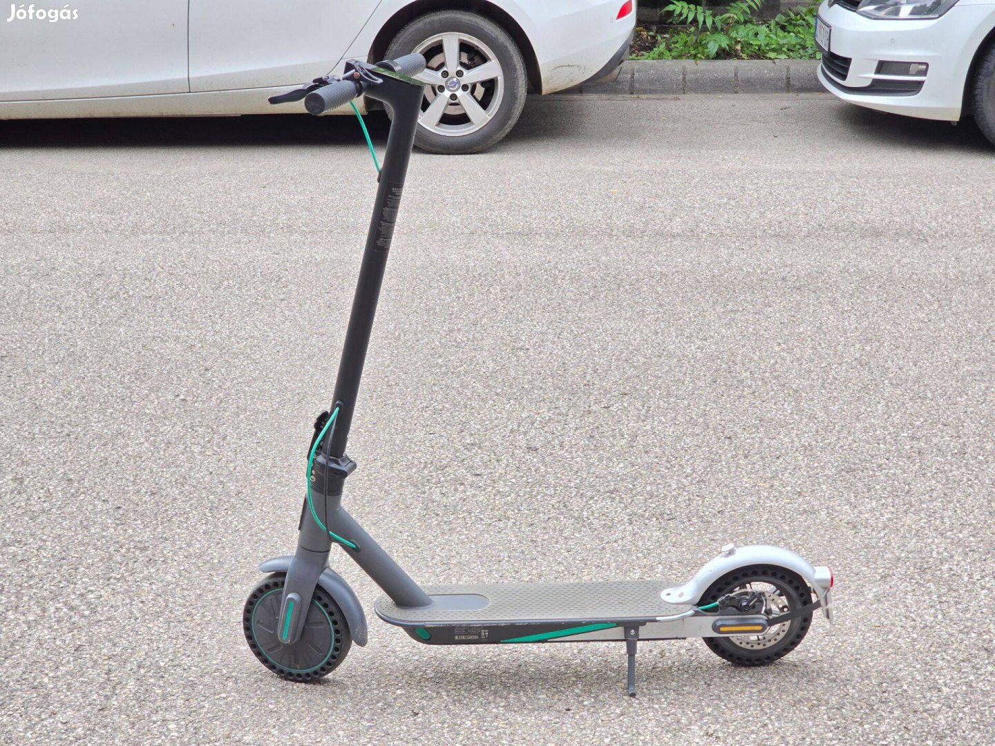 Mankeel Ultra 350W Elektromos roller - 10.5Ah Akku - 35km/h