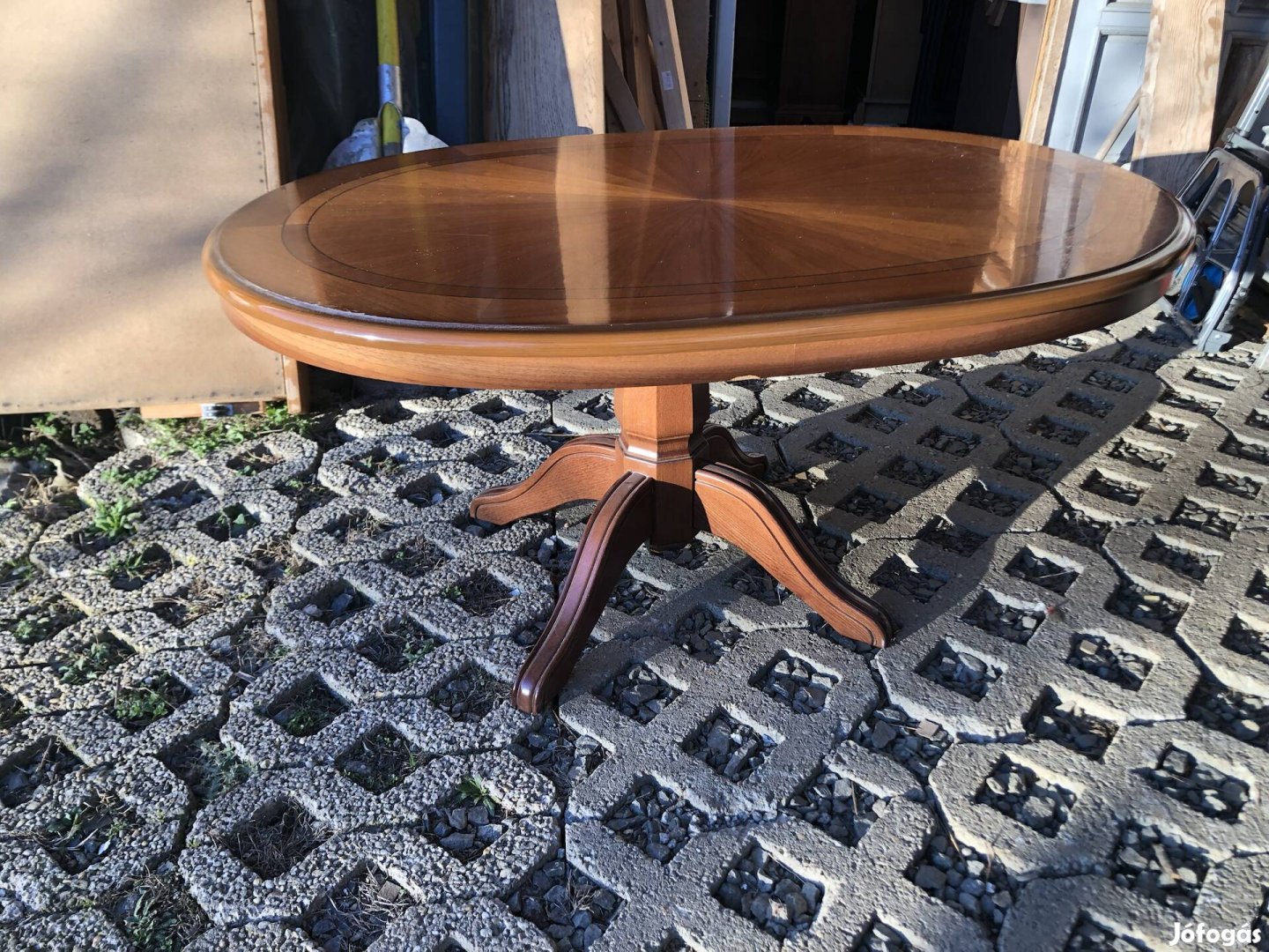 Manó bútor Vang intarziás dohányzó asztal Országos