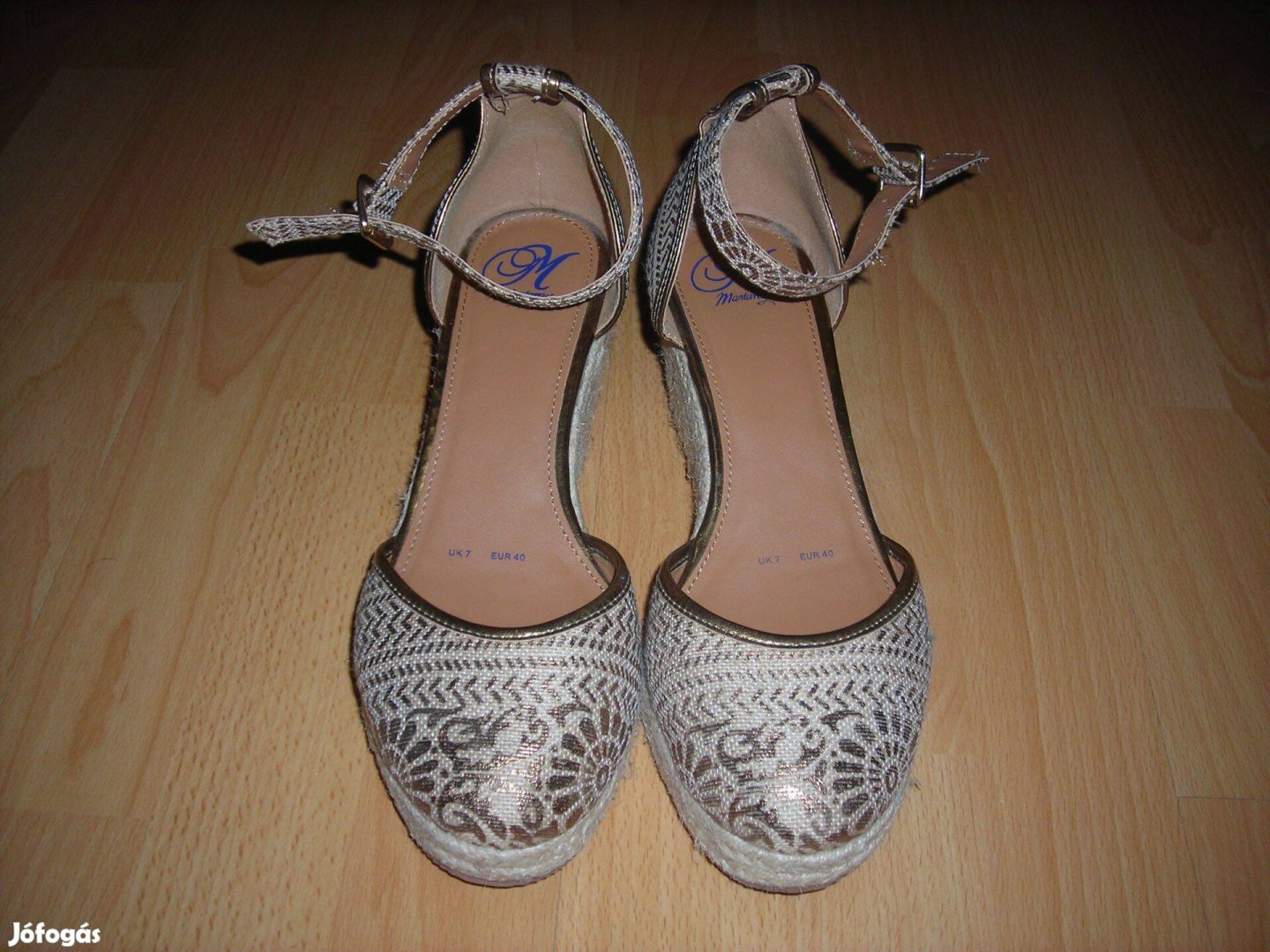 Mantaray csinos bokapántos női cipő 40