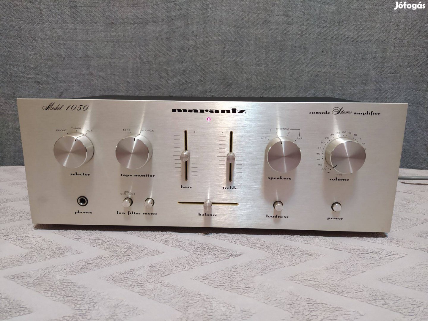 Marantz 1050 erősítő