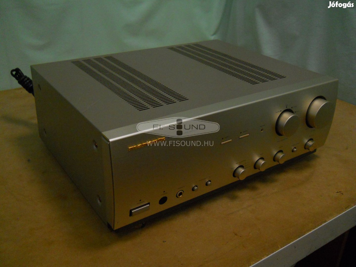Marantz PM68 ,2x95W,8-16 ohm,4 hangfalas sztereo ersőítő