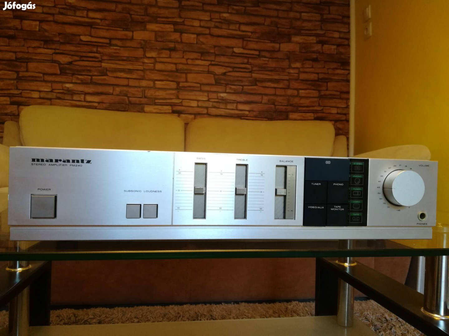 Marantz PM 240 sztereó erősítő