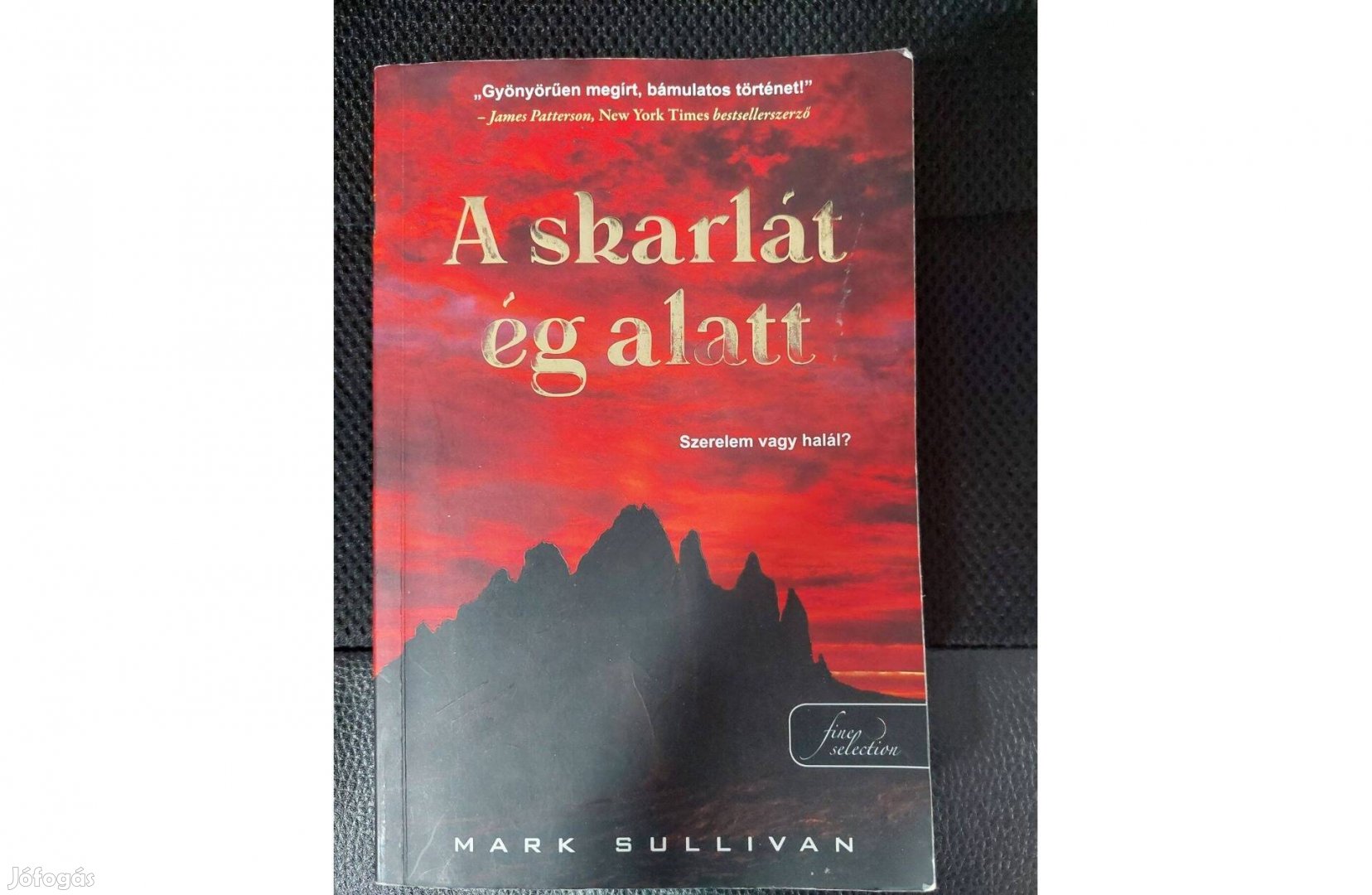 Mark Sullivan : A skarlát ég alatt