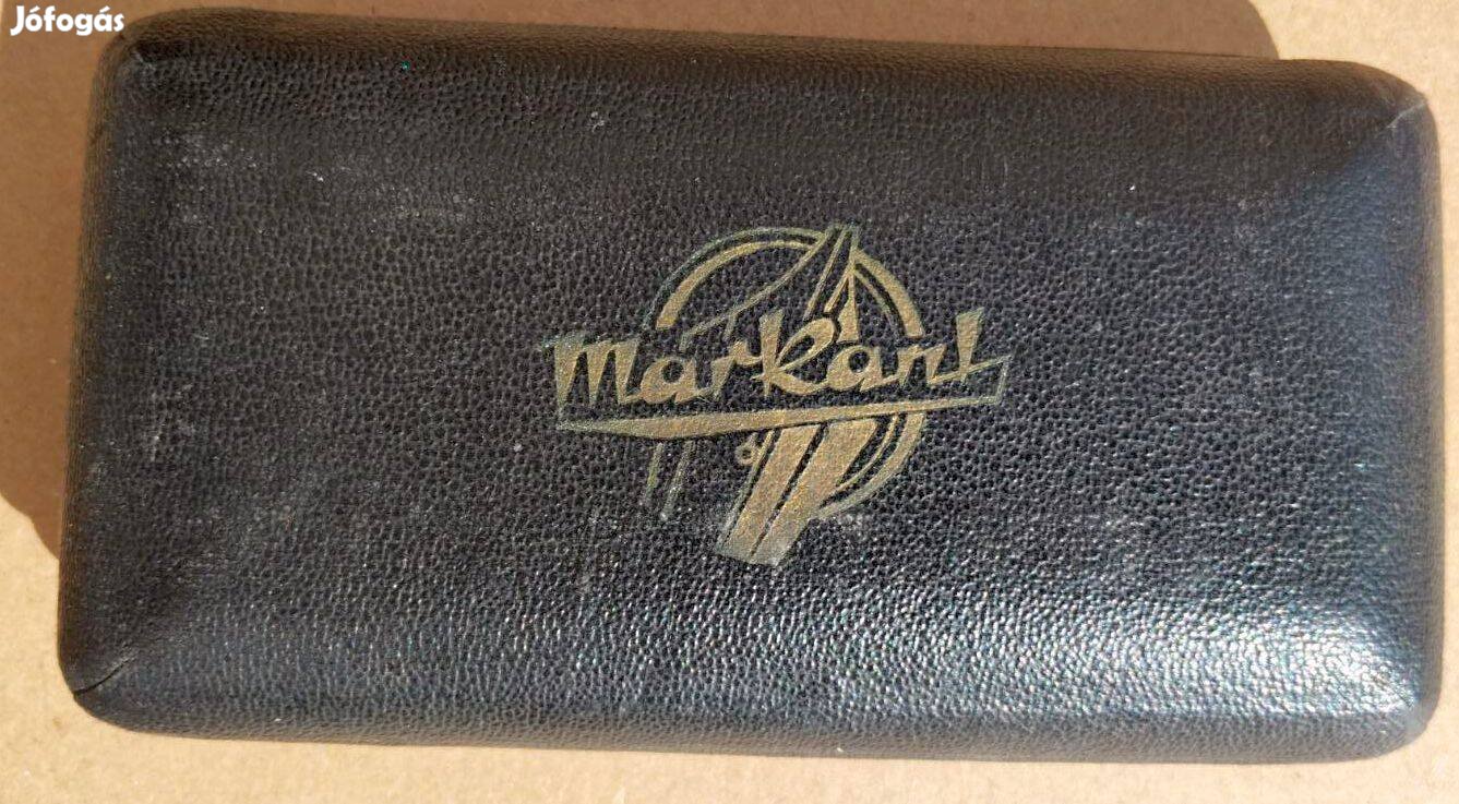 Markant írókészlet tollal, tollhegyekkel