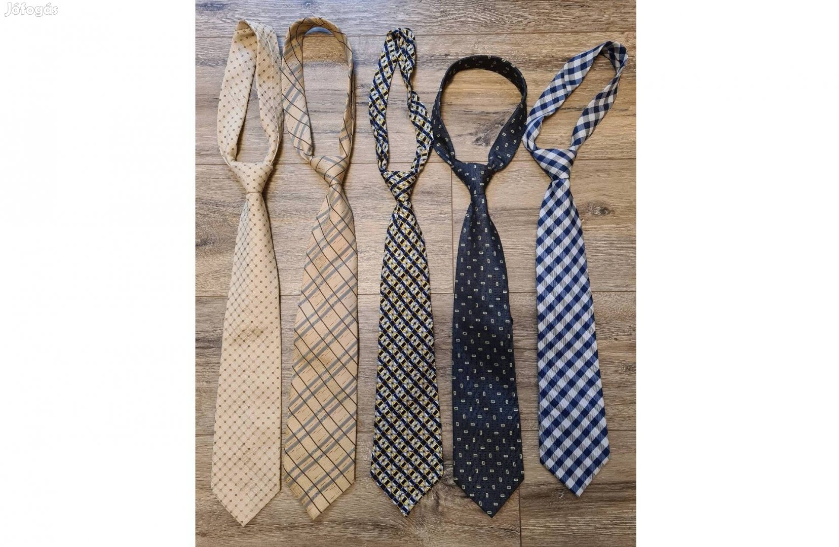 Márkás nyakkendők egyben eladók