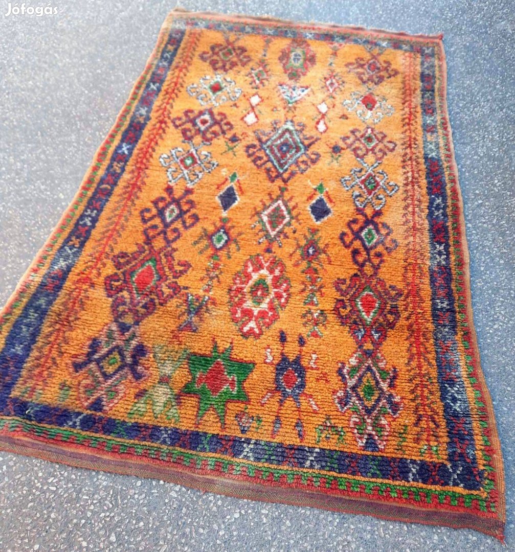 Marokkói berber szőnyeg , gyönyörű 130 x 210 cm
