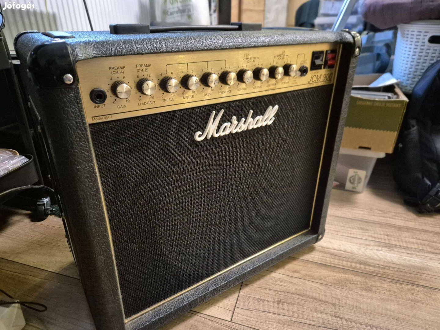 Marshall gitár erősítő JCM900