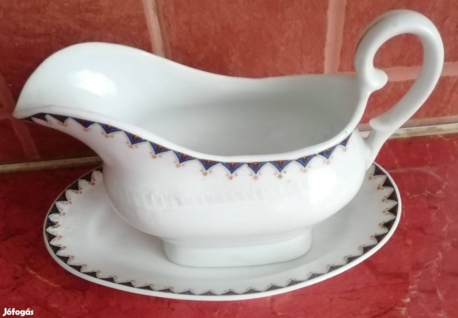 Mártáskiöntő, szószkiöntő - aljjal 2 részes porcelán