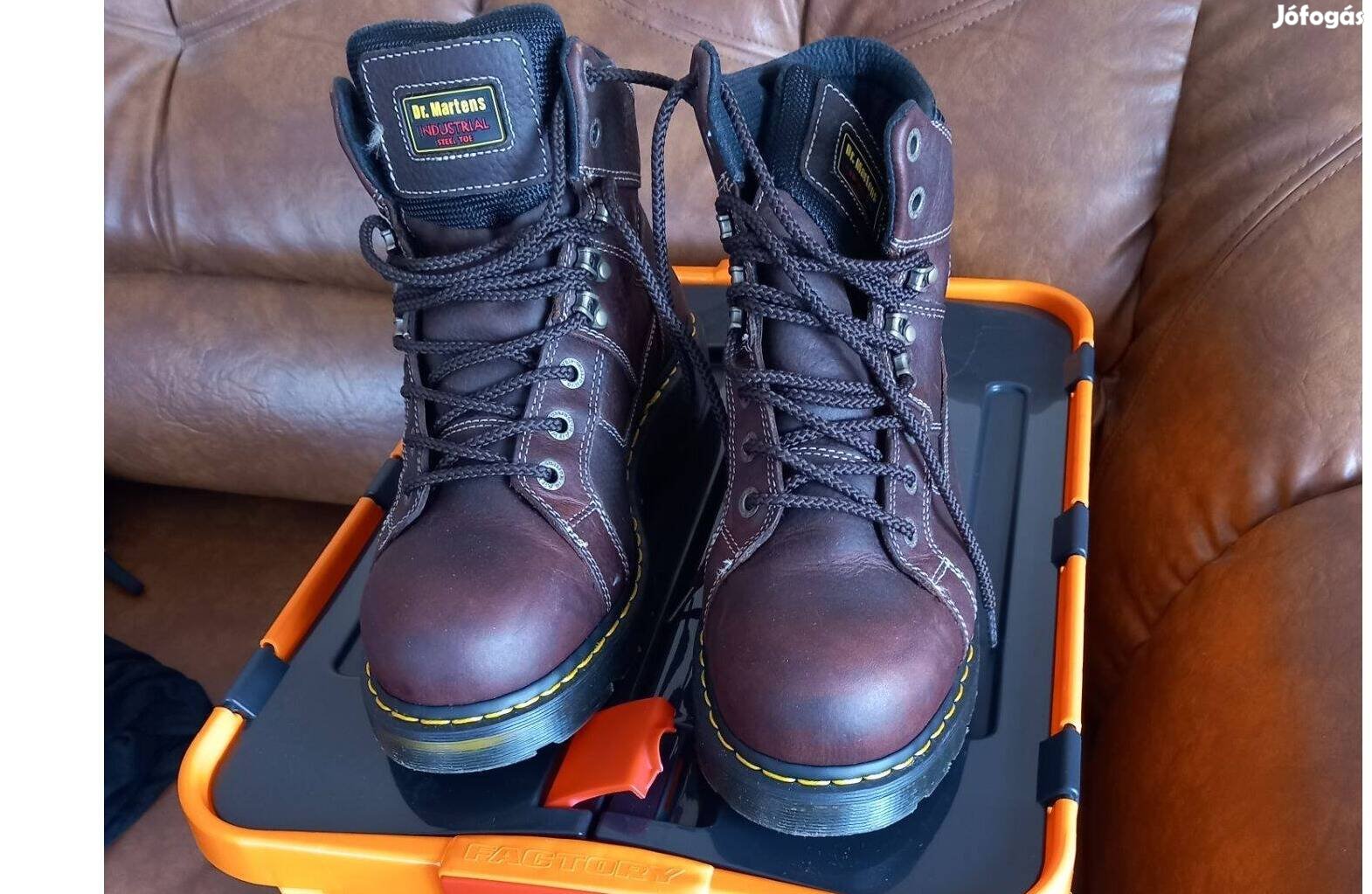 Martens bakancs, új, 46-os, alku van