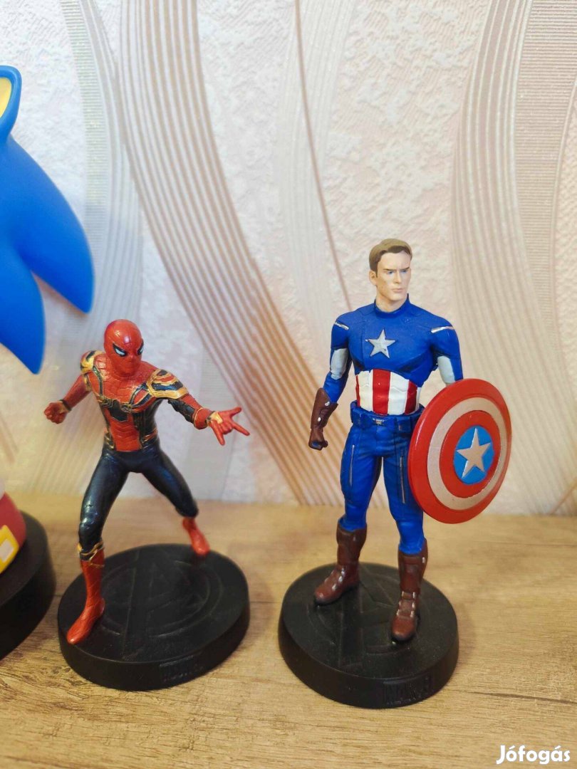 Marvel szuperhős figurák, Pókember , vasember, +Sonic kontroller tartó