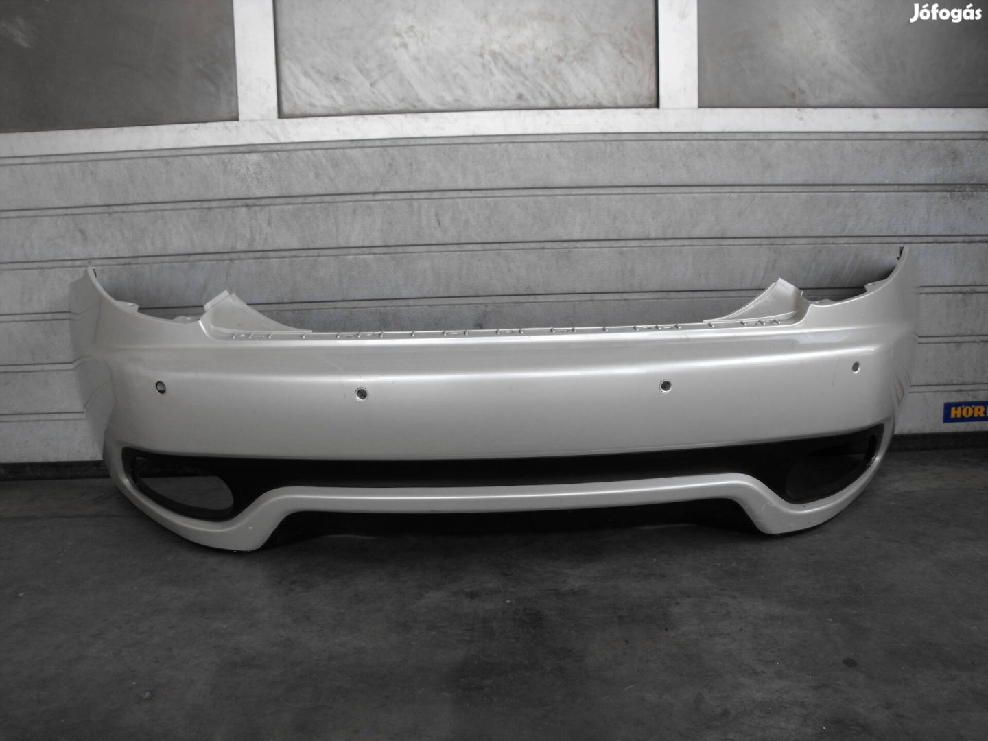 Maserati Gran Turismo hátsó lökhárító lökő 2007-2012 080063200