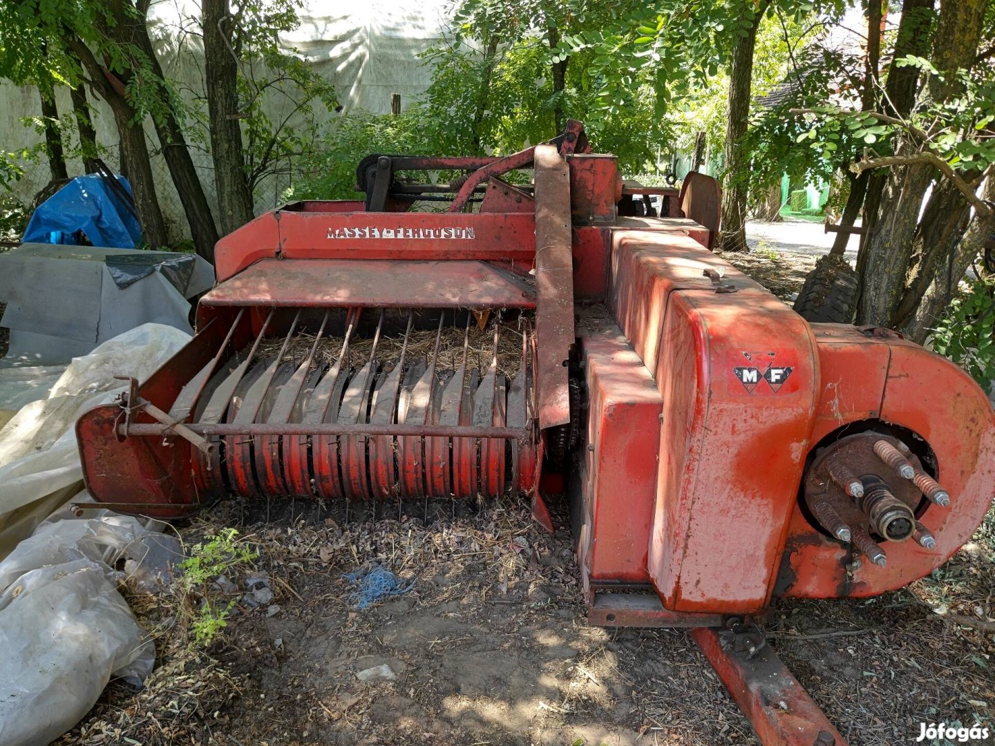 Massey-Ferguson 15-8 kiskocka bálázó