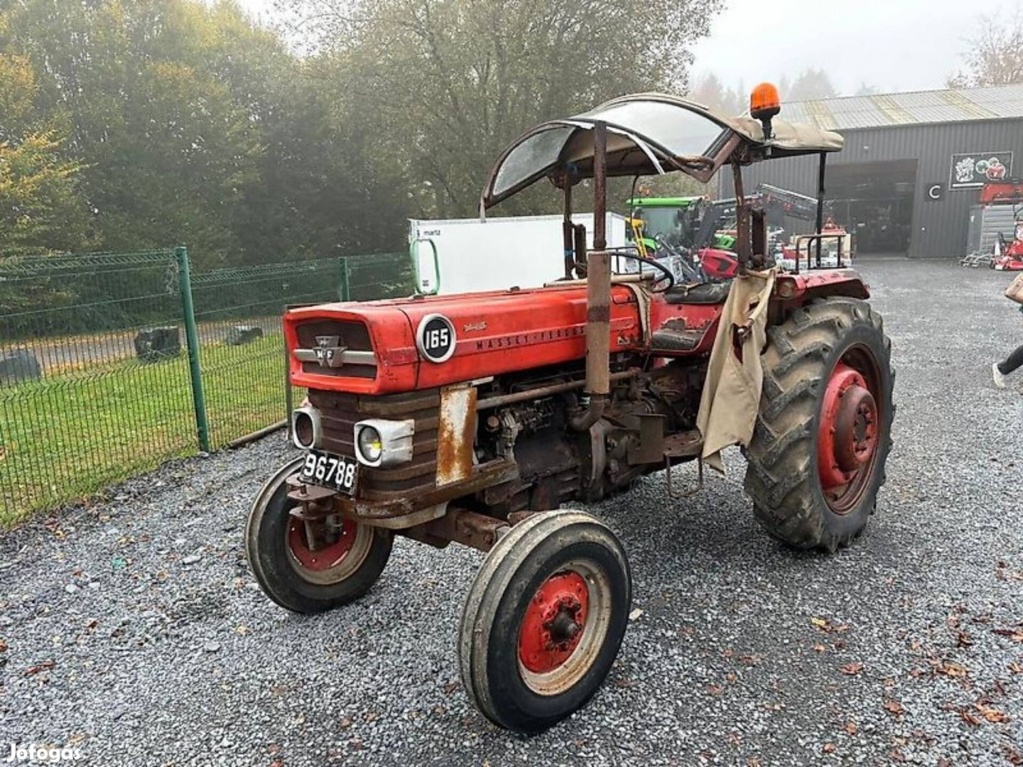 Massey Ferguson 165