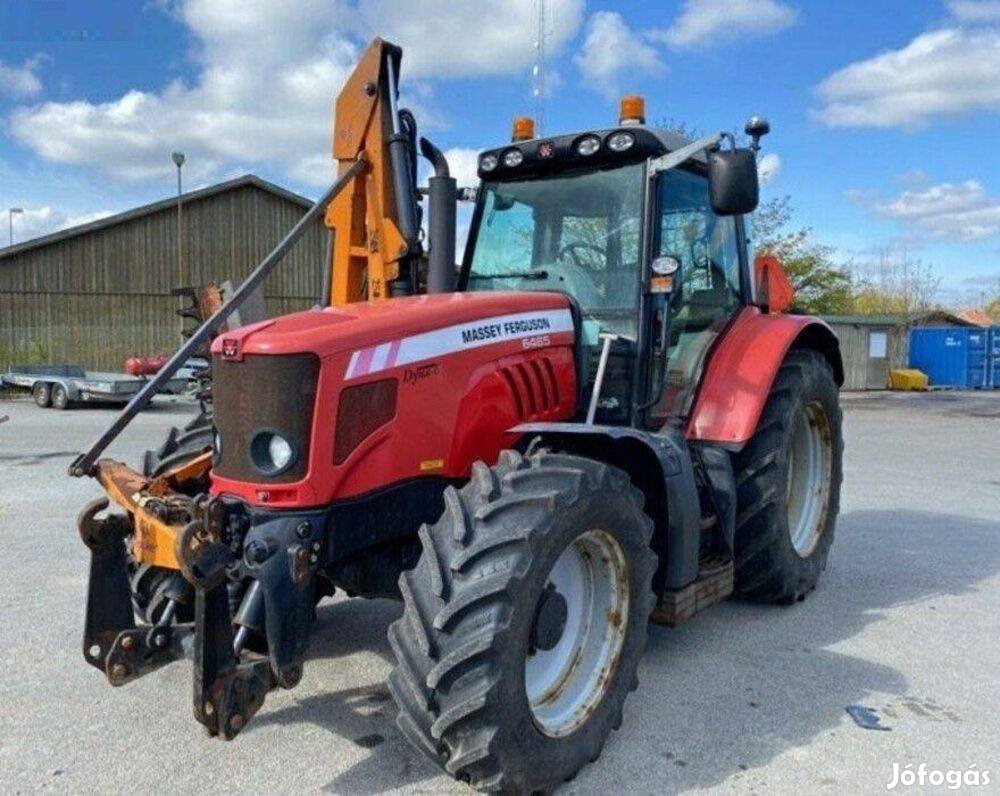 Massey Ferguson 6465 traktor Epoke GH50 karral