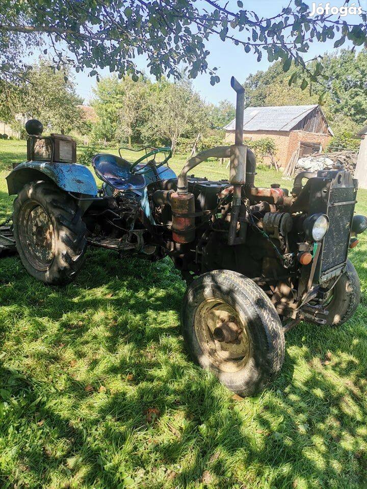 Massey Fergusson traktor motor eladó