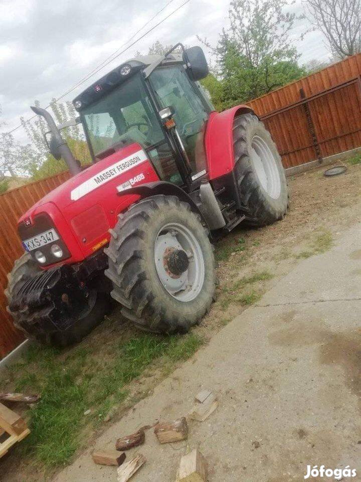 Massey ferhuson traktor