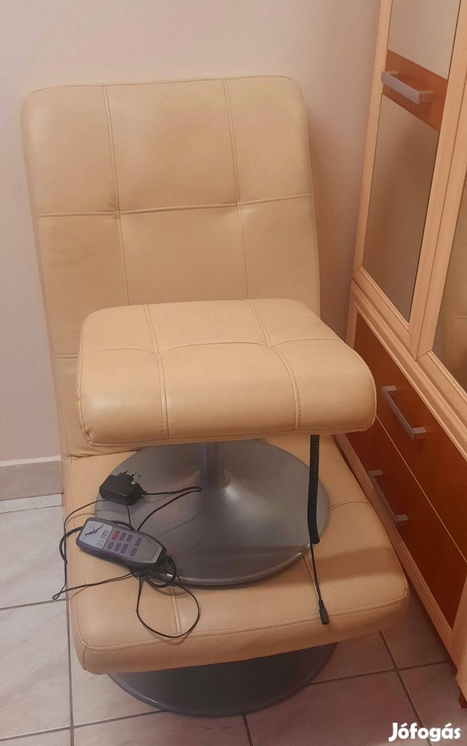 Masszírozó bőr fotel lábtartóval