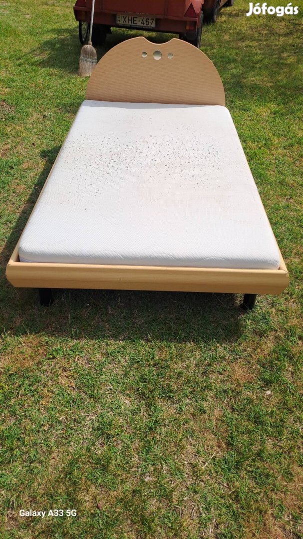 Massziv Keretes ágy+ágy ráccsal + matrac mosható eladó 100×200