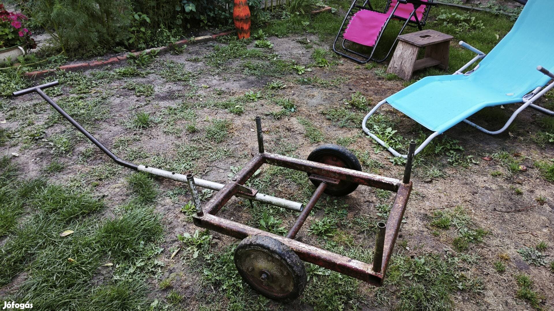 Masszív kiskocsi fix áron eladó 