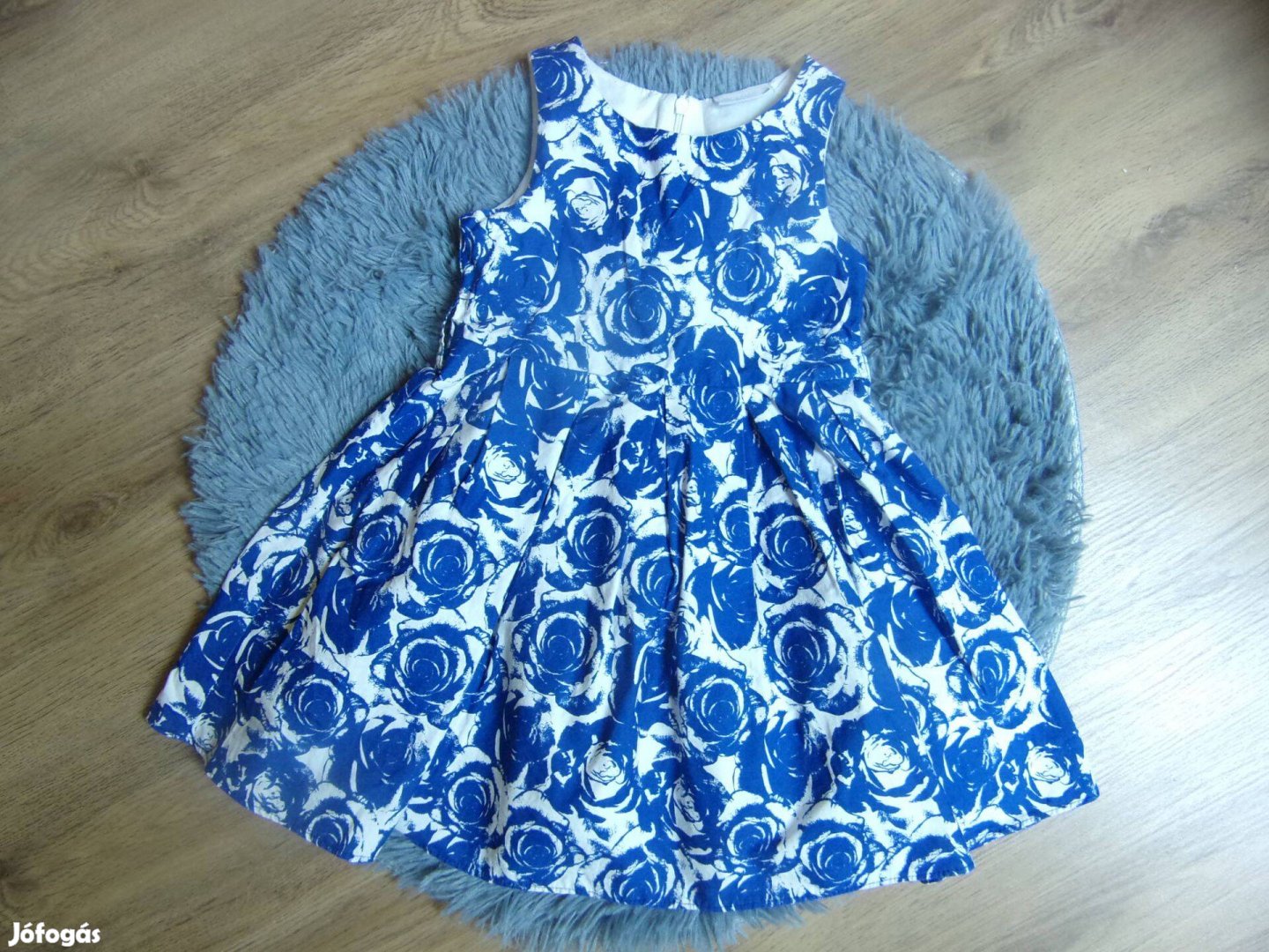 Matalan rózsa mintás ruha 4 éveseknek
