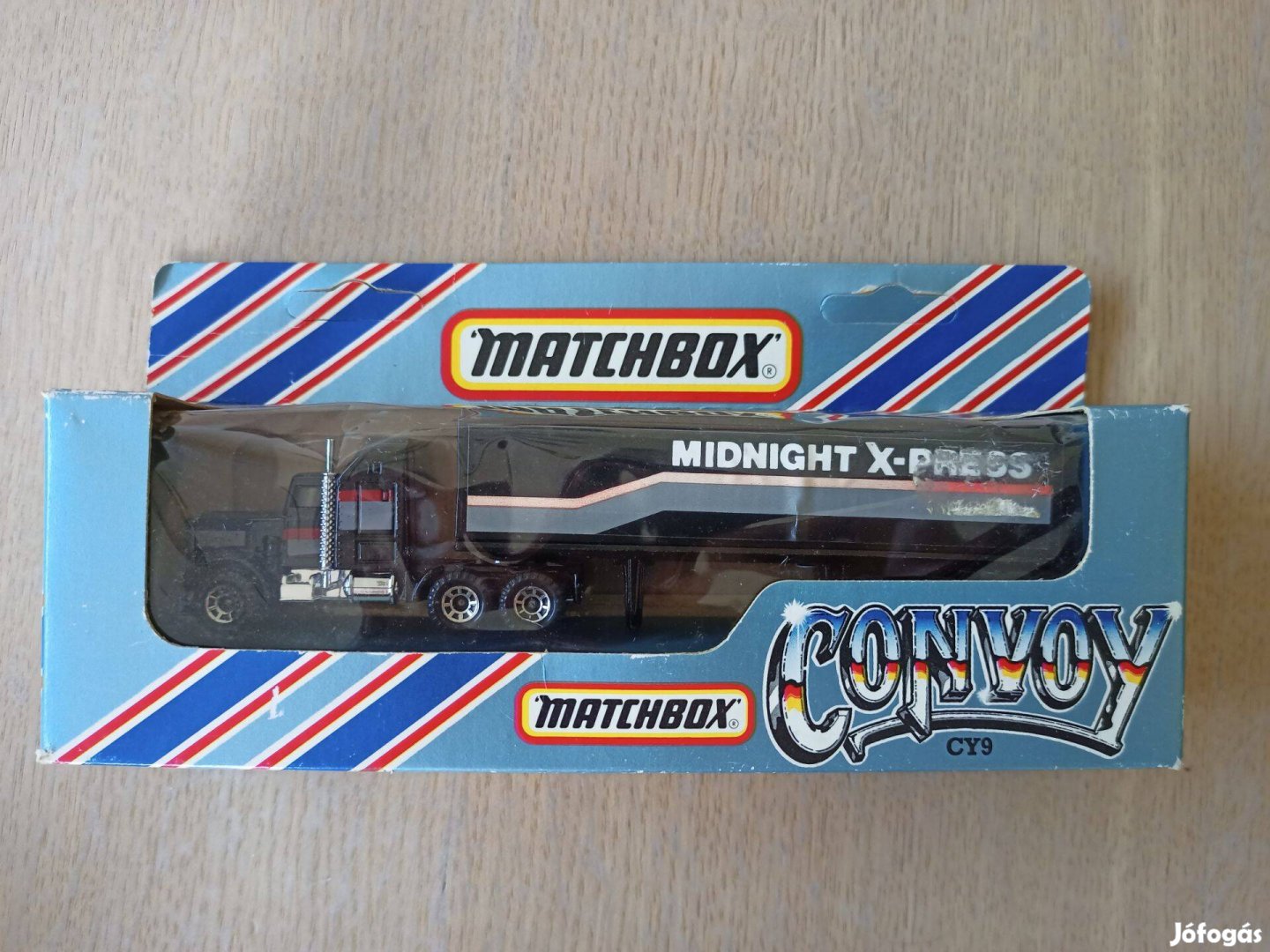 Matchbox Convoy CY9 Kenworth Box Truck Midnight X-press