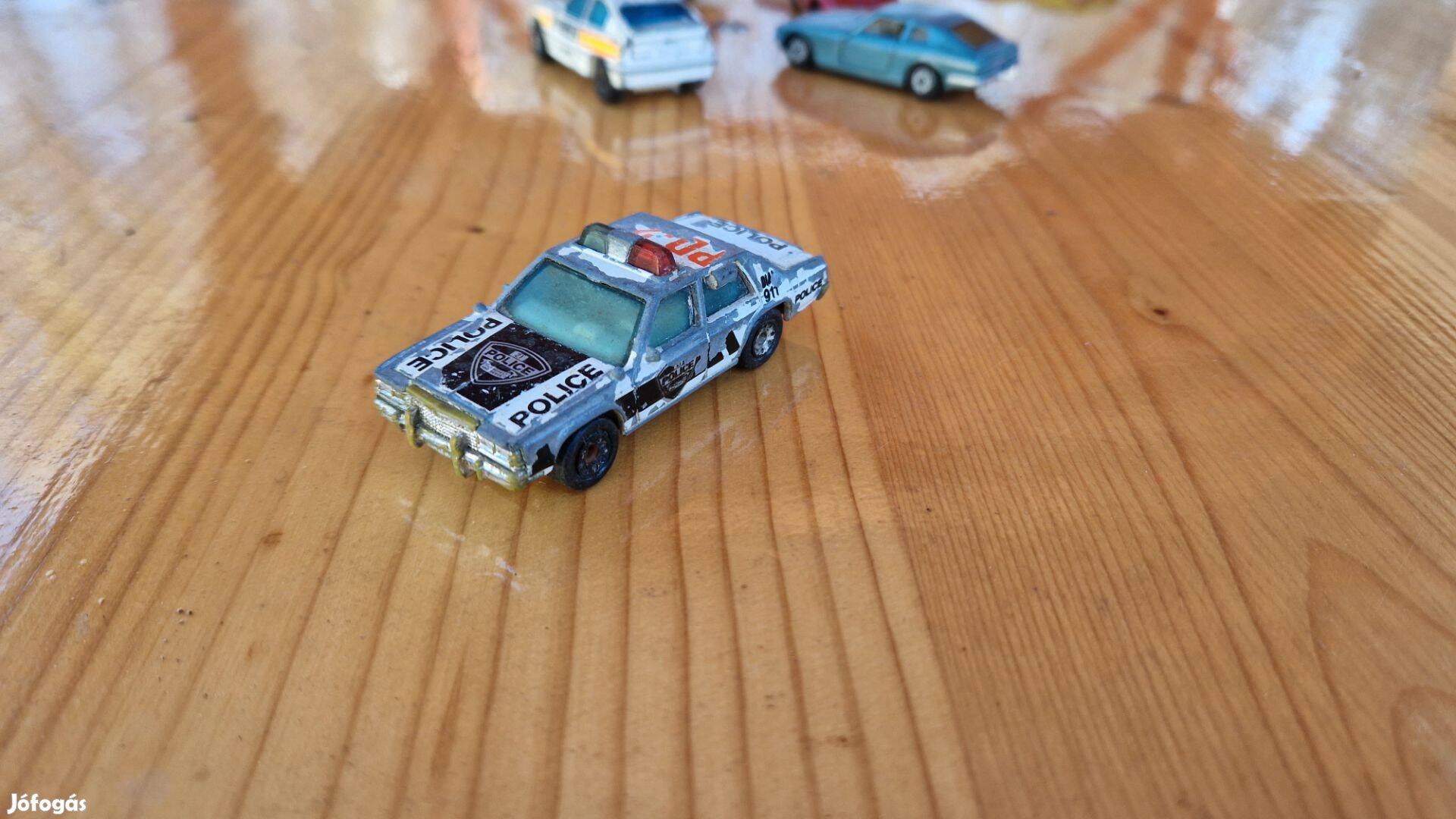 Matchbox Ford LTD Police Kisautó