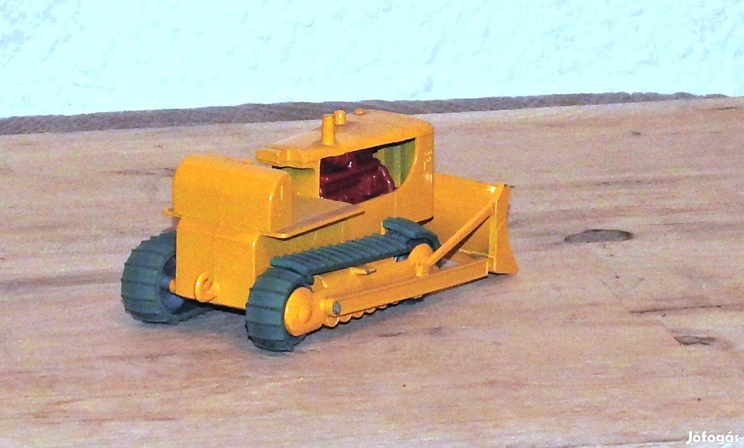 Matchbox K-3 Caterpillar D.9. bulldozer