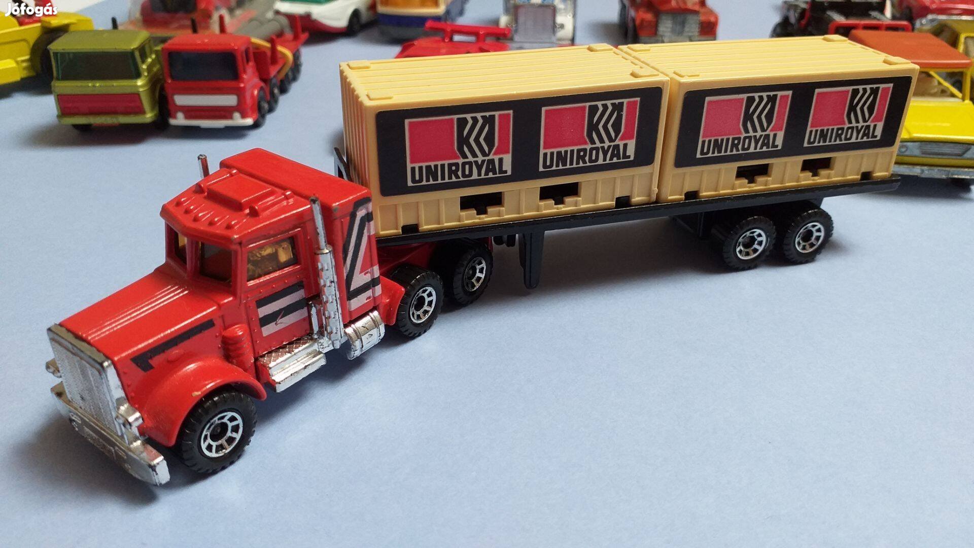 Matchbox Kenworth Uniroyal (England)