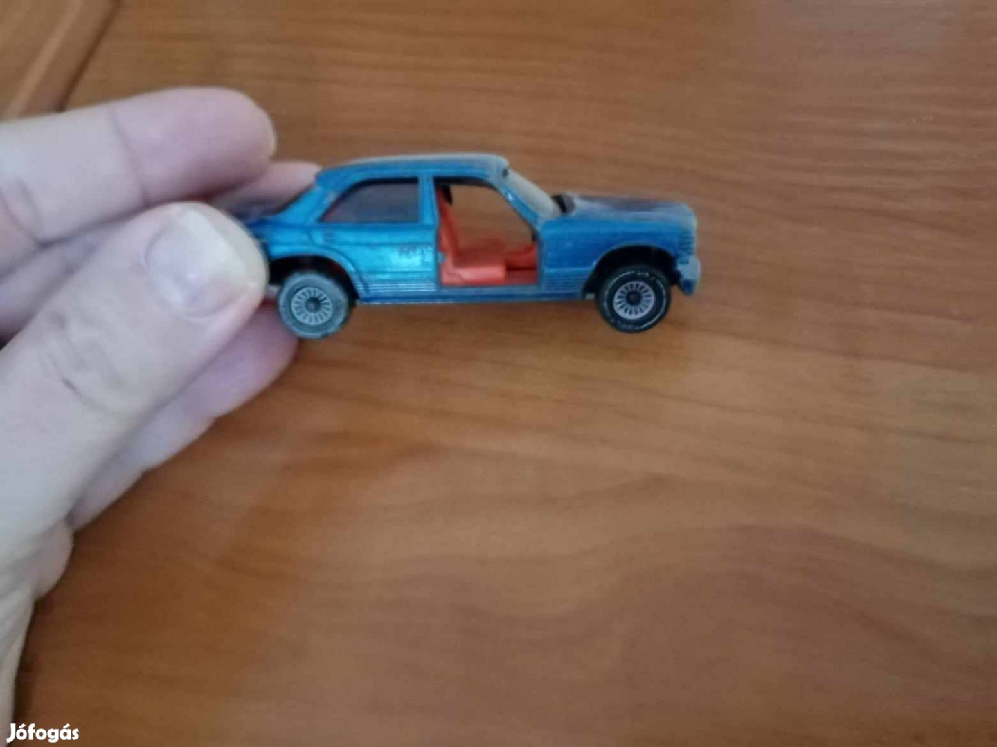 Matchbox Kis kék autó