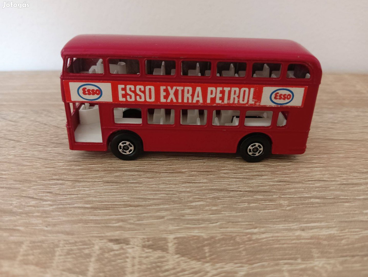 Matchbox Lesney # 74 Superfast ESSO Daimler bus