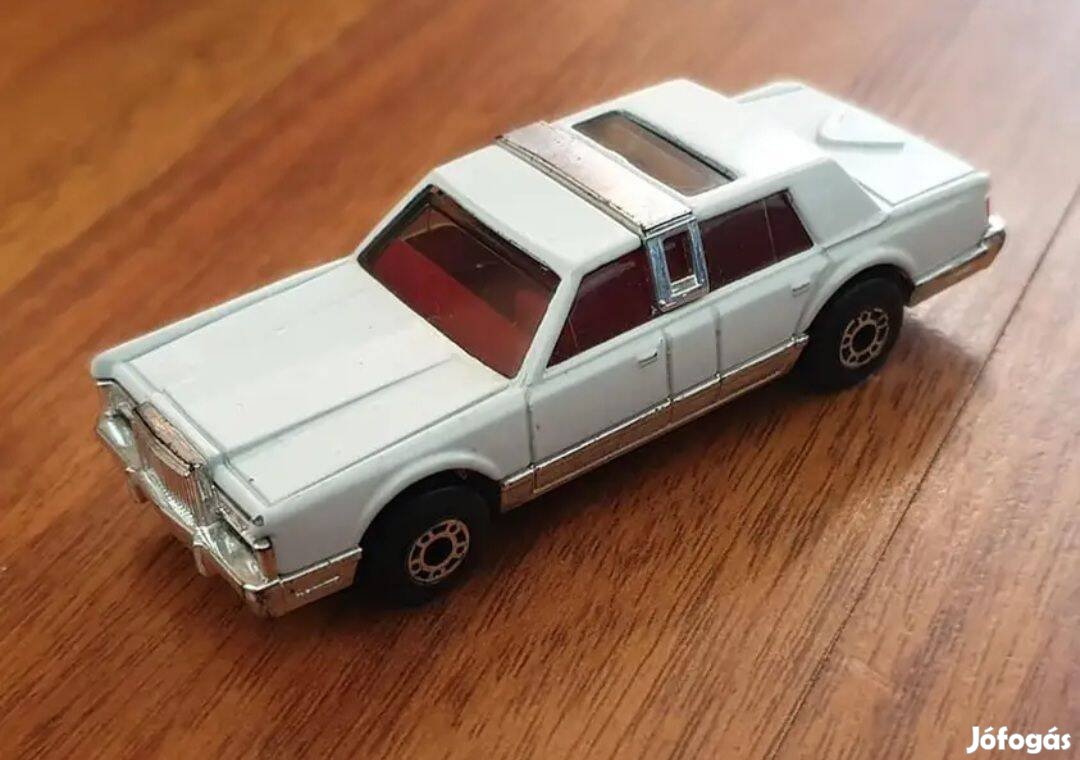 Matchbox MB197 1988 Lincoln Town CAR