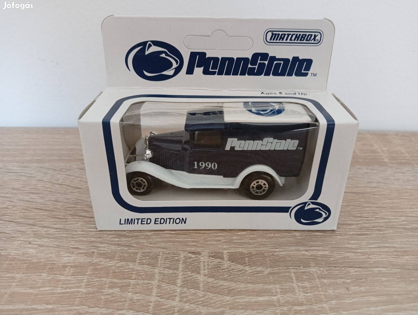 Matchbox MB38 Ford Model A Van - PennState 1990 Blue New