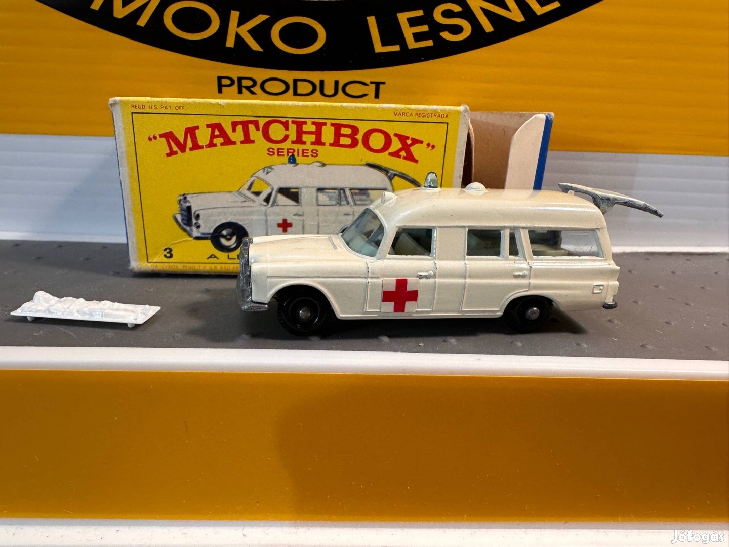 Matchbox Regularwheels 3 Mercedes Benz Ambulance