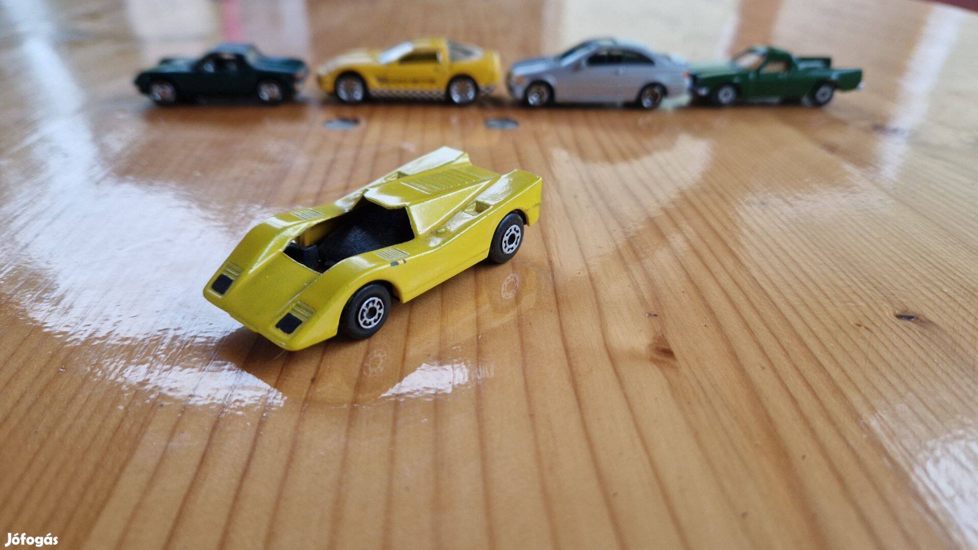 Matchbox Super GT BR 13/14 Kisautó