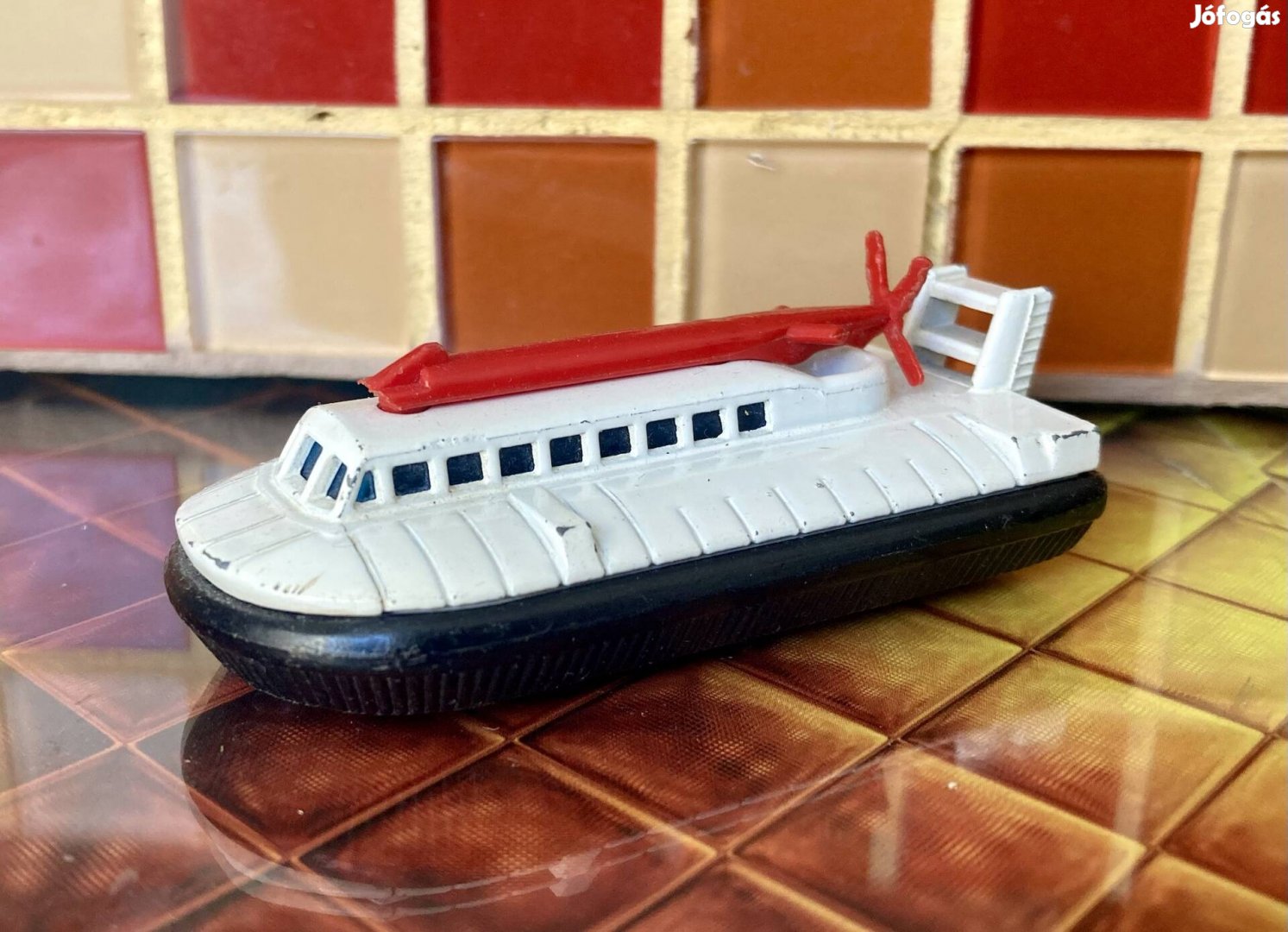 Matchbox Superfast Hovercraft