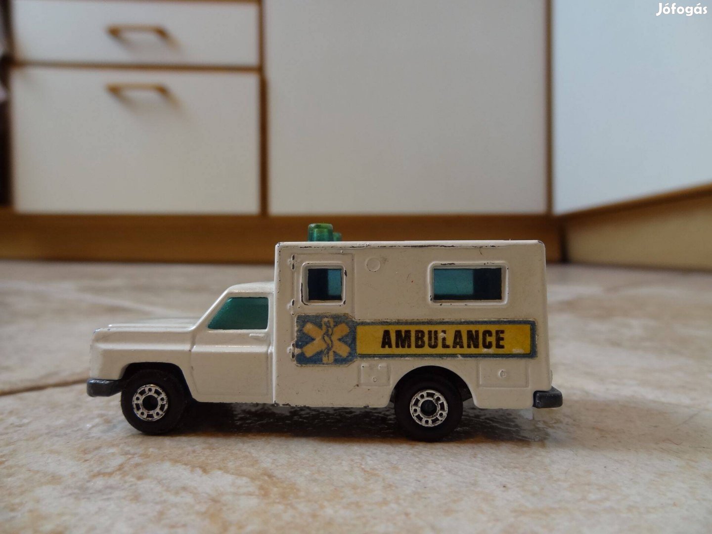 Matchbox Superfast Lesney Ambulance No. 41 White England 1977 kisautó