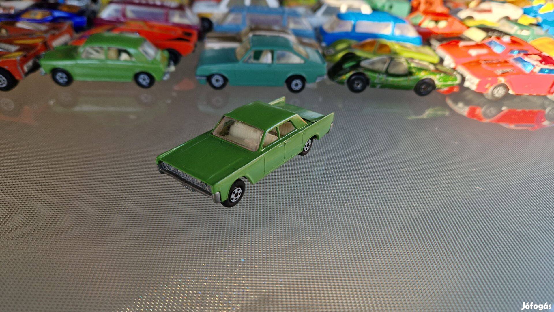 Matchbox Superfast Lincoln Continental Kisautó