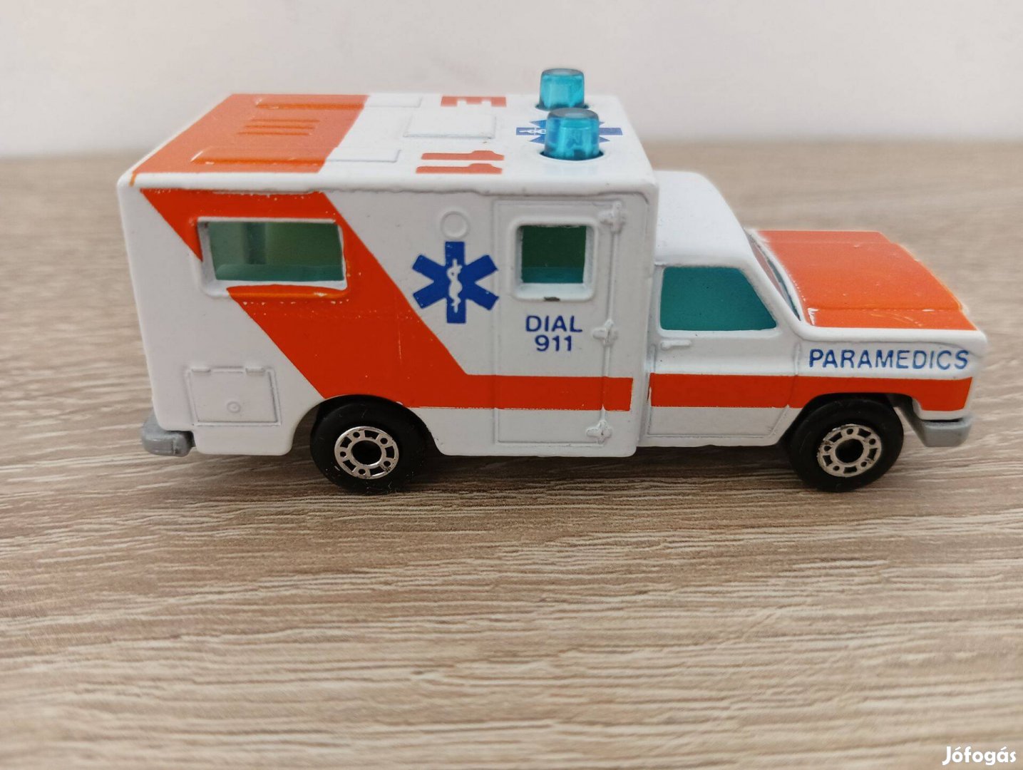 Matchbox Superfast No 41 ambulance orange